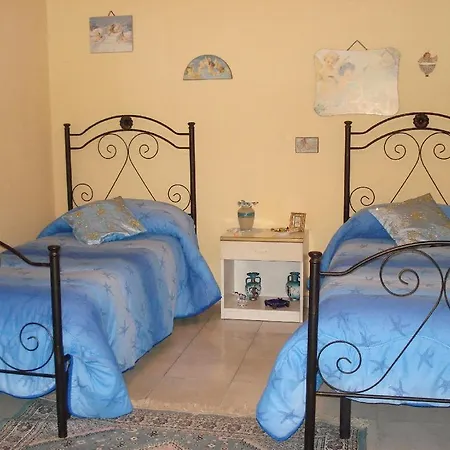 Angel's House קטאניה